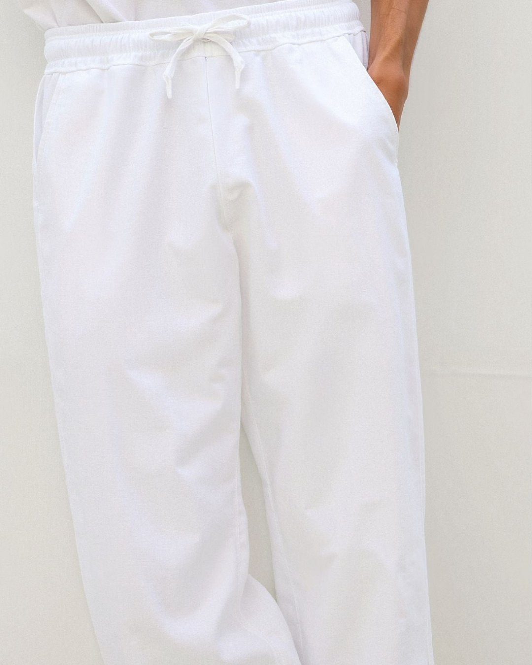 ESSENTIAL LOUNGE PANTS AUS ENTSPANNTER BAUMWOLLE