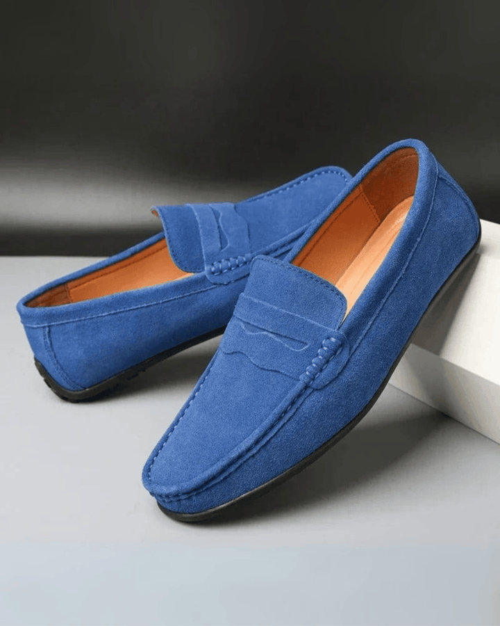 KLASSISCHE HERREN SLIPPER AUS WILDLEDER