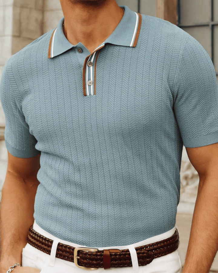 POLO MIT KLASSISCHEM BESATZ AUS STRICK