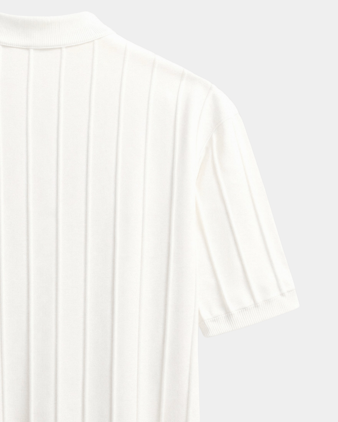 T-SHIRT MIT STRUKTURIERTEM STRICK UND RUNDHALSAUSSCHNITT