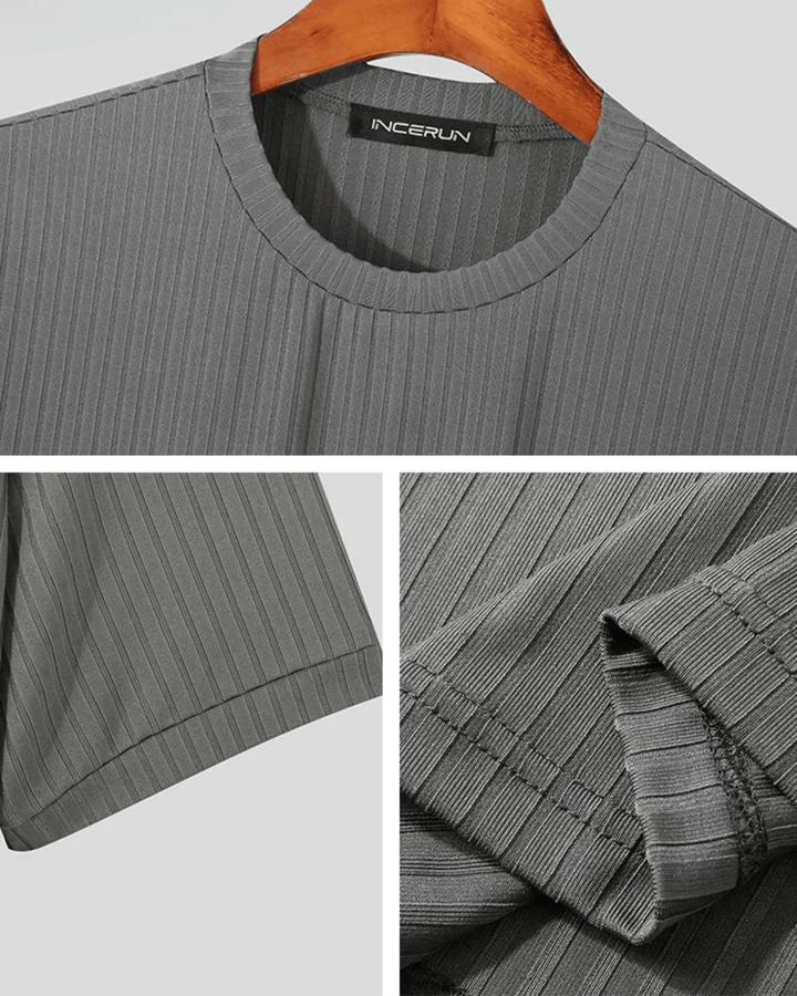 LÄSSIGES T-SHIRT MIT GERIPPTER TEXTUR