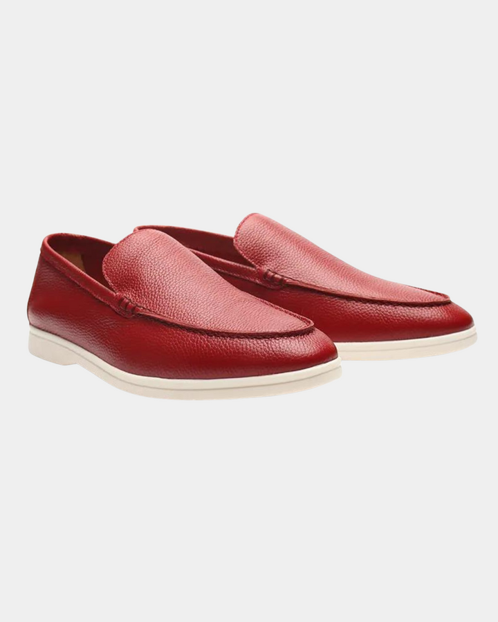 MODERNE SLIPPER AUS LEDER