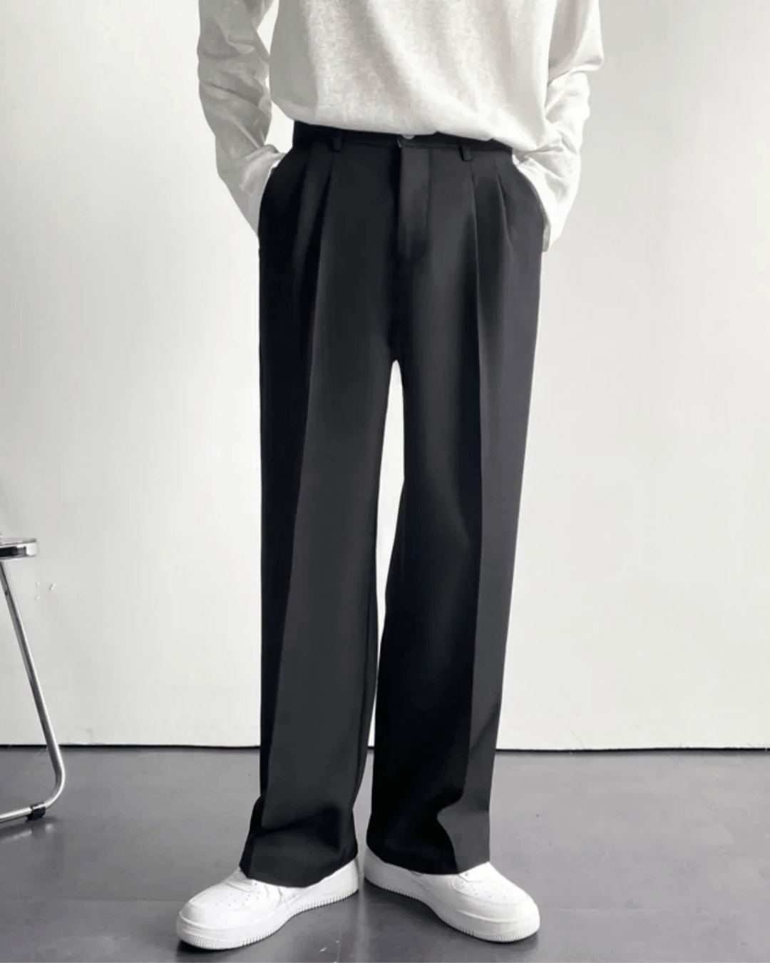 MINIMALIST STRAIGHT-LEG TAILORED TROUSERS