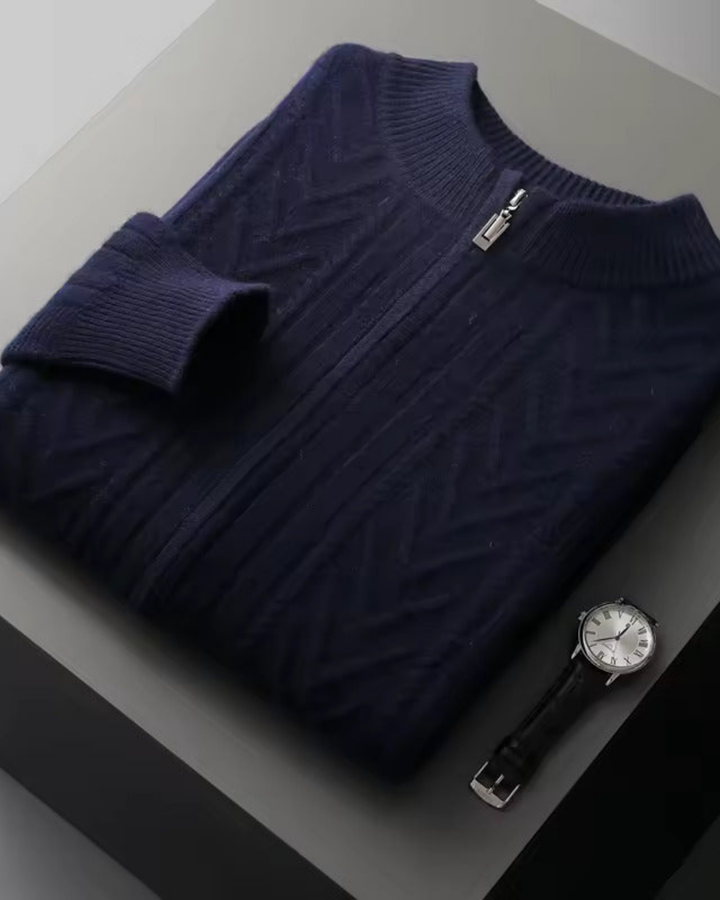 STRUKTURIERTER PULLOVER MIT HALBEM REISSVERSCHLUSS UND ZOPFMUSTER