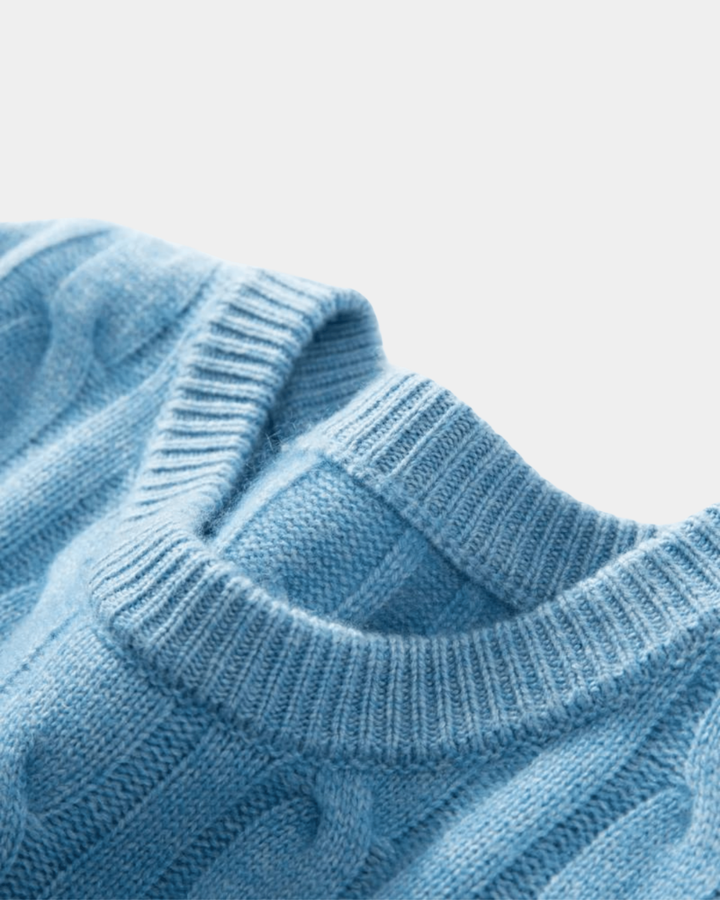 HERITAGE CABLE STITCH KNIT SWEATER