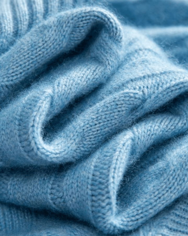 HERITAGE CABLE STITCH KNIT SWEATER