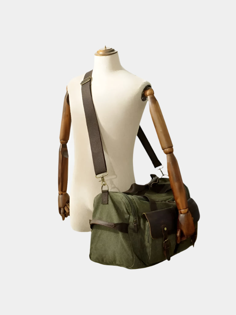 VINTAGE CANVAS TRAVEL DUFFEL