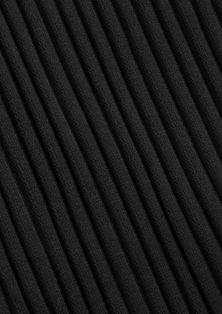 Pleated Summer Set
