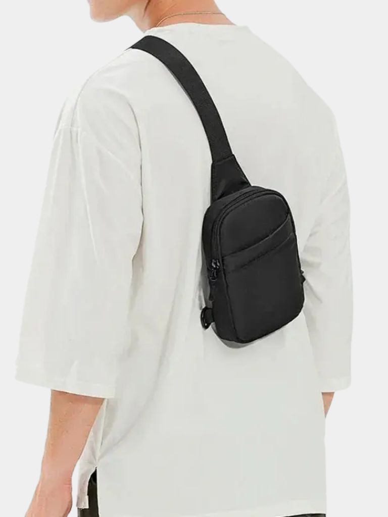 COMPACT SLING CHEST BAG