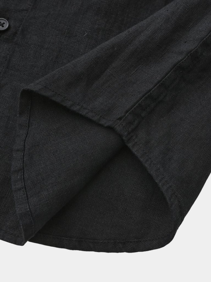 MONOCHROMES SET FÜR ENTSPANNTE ELEGANZ