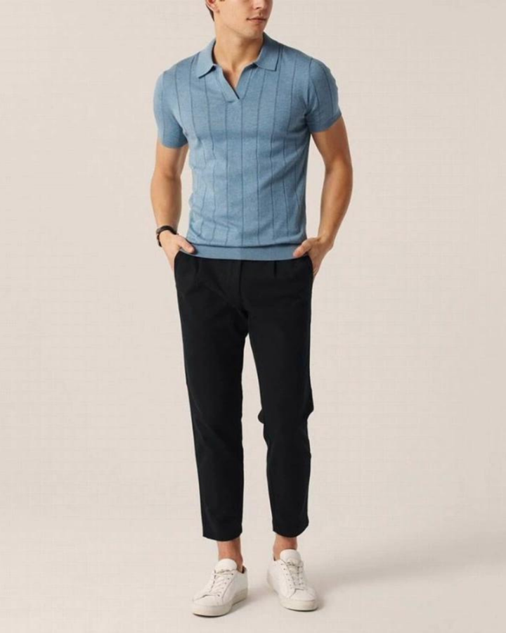 ELEGANTES POLOSHIRT MIT VERTIKALEM EINSATZ