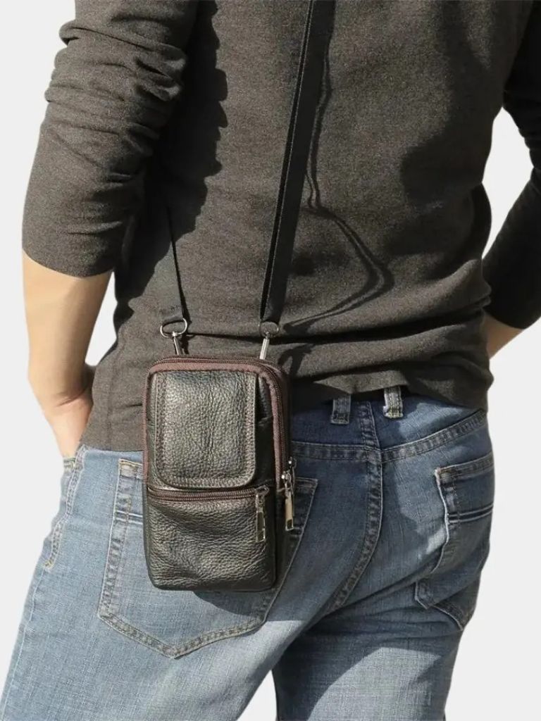 LEDER-GÜRTELTASCHE MIT MEHREREN REISSVERSCHLÜSSEN