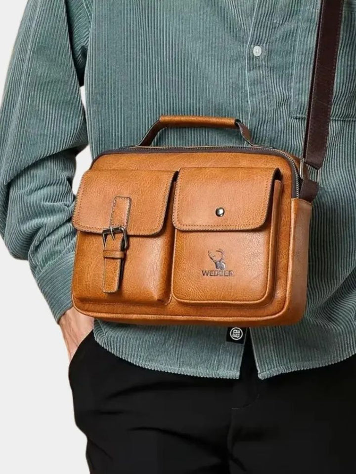 URBAN EXECUTIVE LEATHER MESSENGER