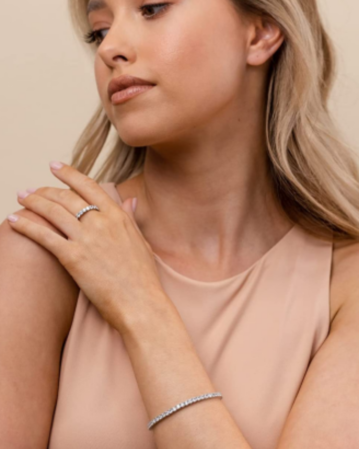 DAINTY GOLD SLIDER BRACELET