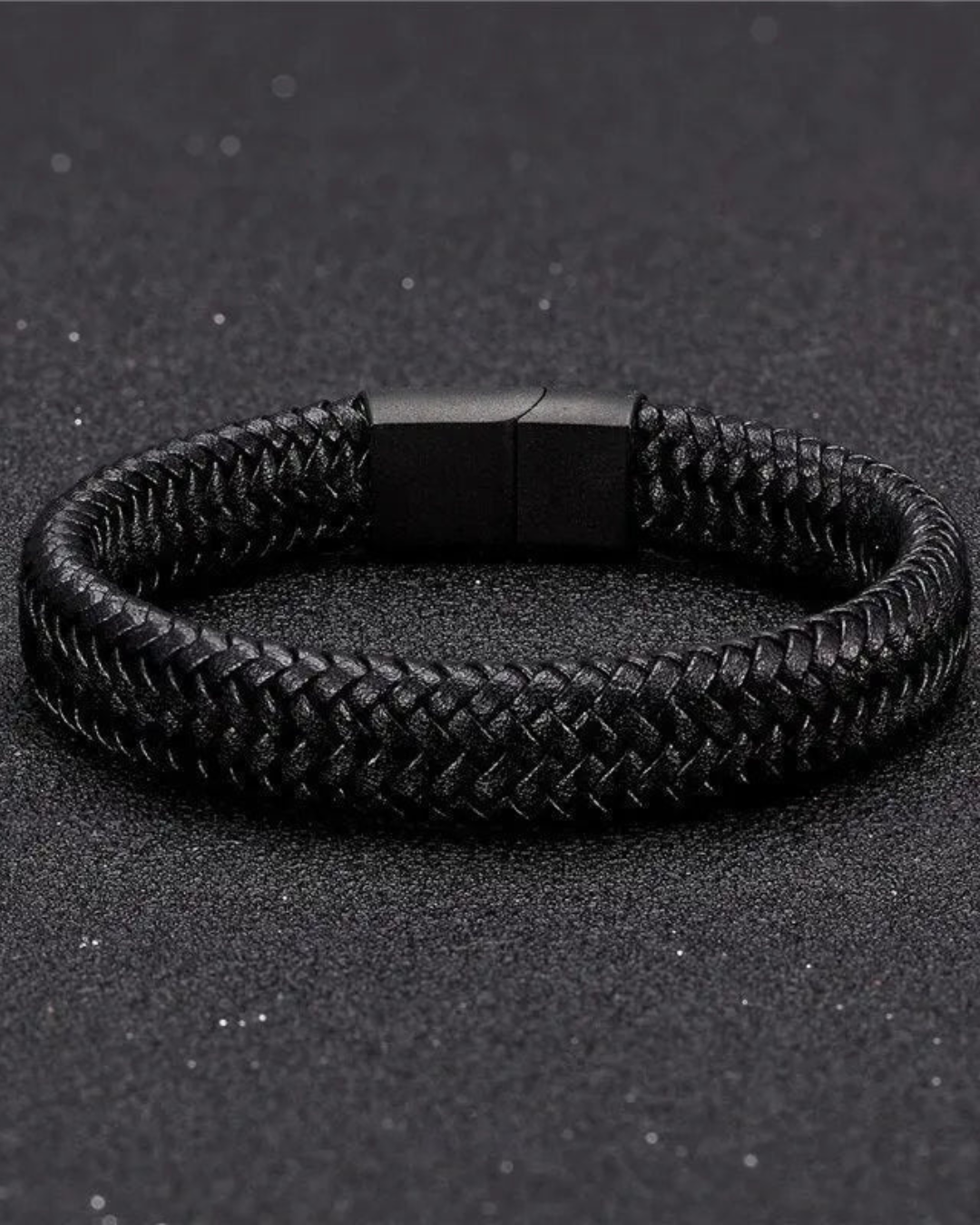 ARMBAND MIT GEWEBTER SCHLIESSE