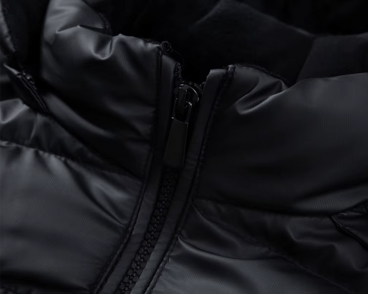 ZWEIFARBIGE KAPUZENJACKE MIT PUFFER