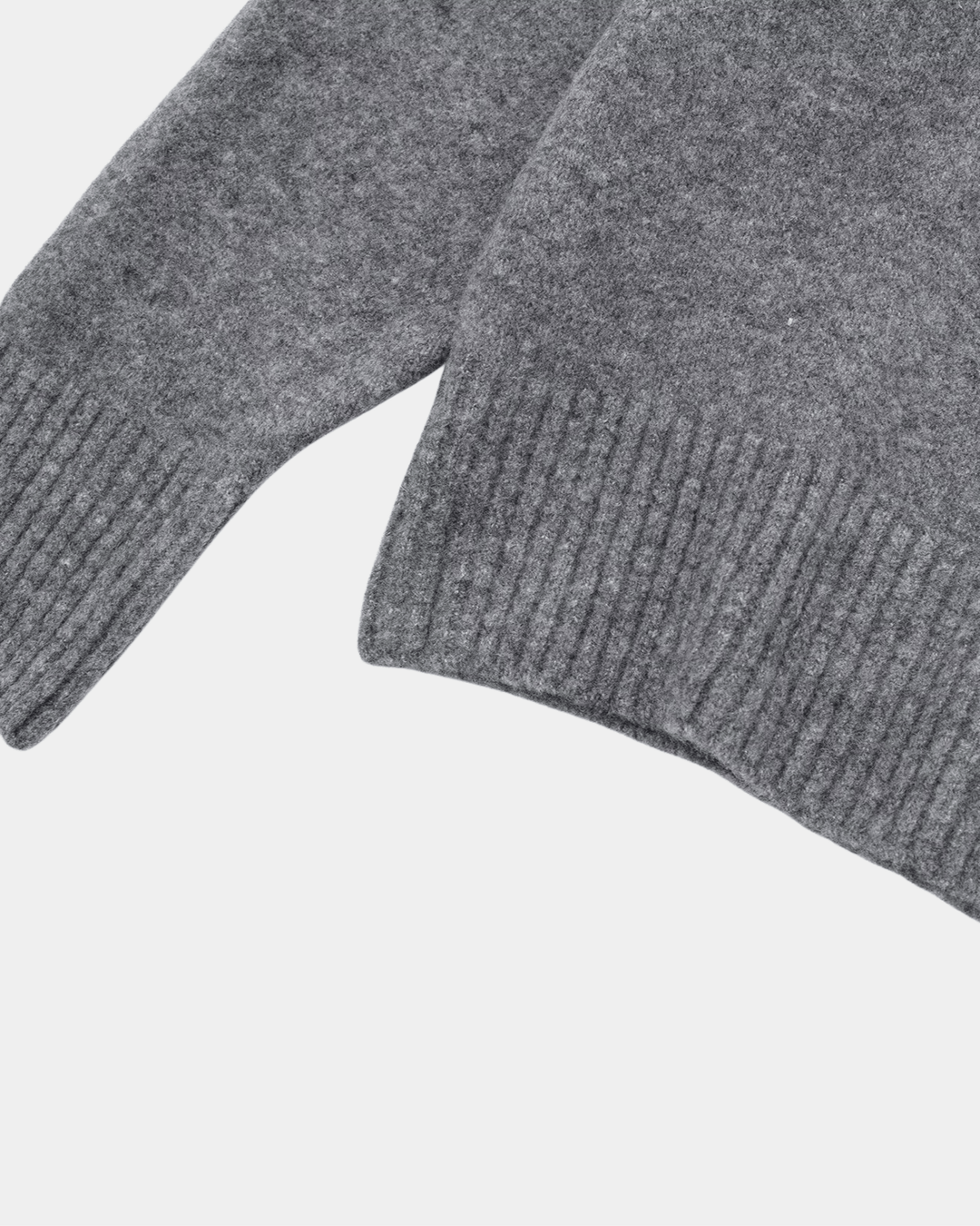 COZY CREWNECK SWEATER