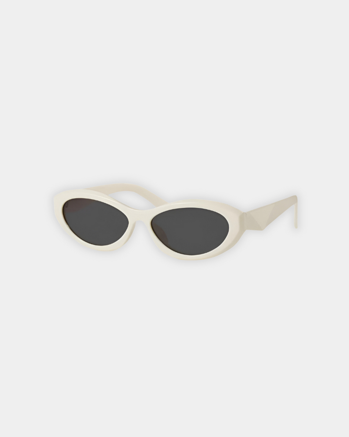 RETRO CAT-EYE SUNGLASSES