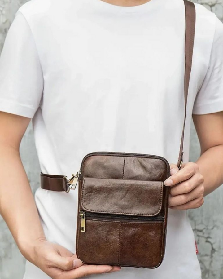 URBAN ESSENTIALS LEDER SLING BAG