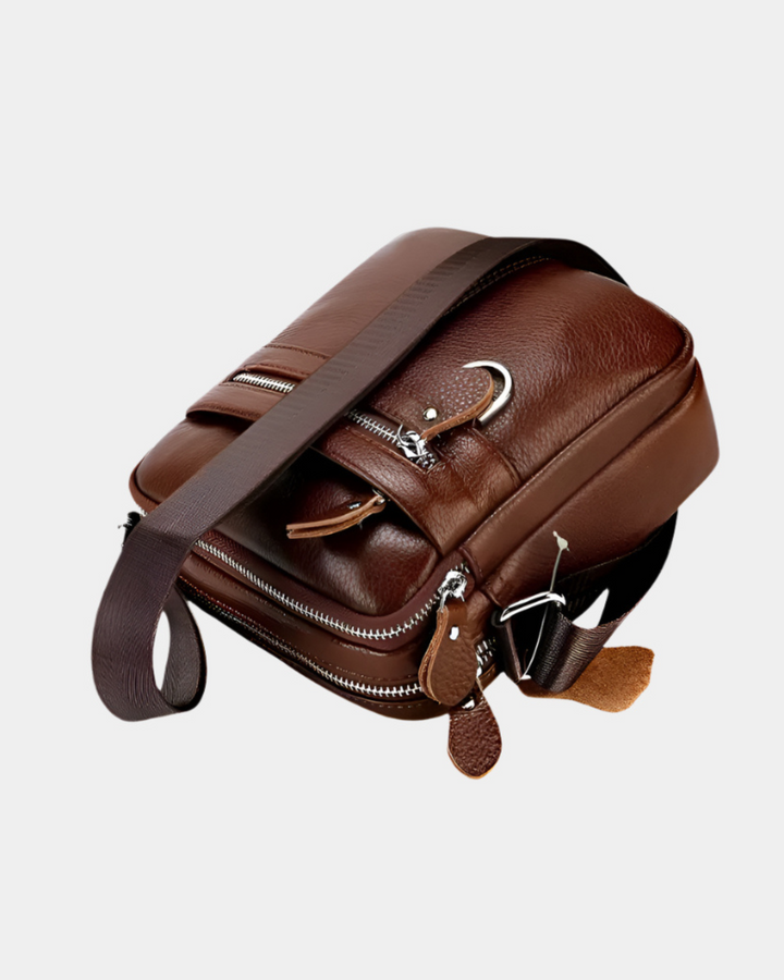 KLASSISCHE MINI-CROSSBODY-TASCHE AUS LEDER