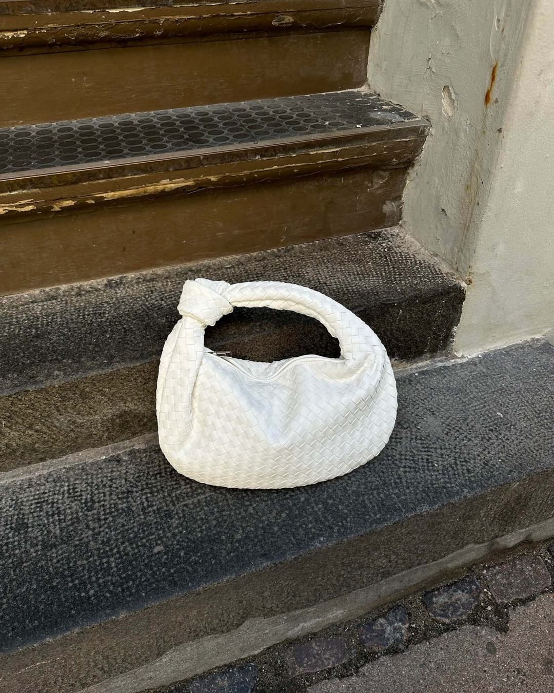 GEWEBTE LUXUSKNOTEN-BEUTELTASCHE