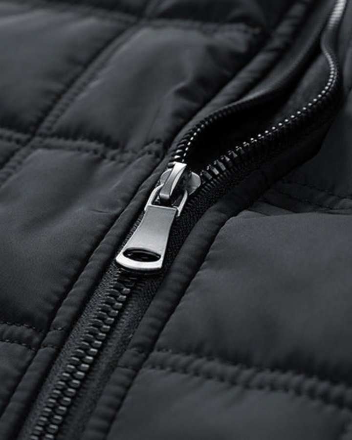 MODERNE BOMBERJACKE MIT GITTERMUSTER